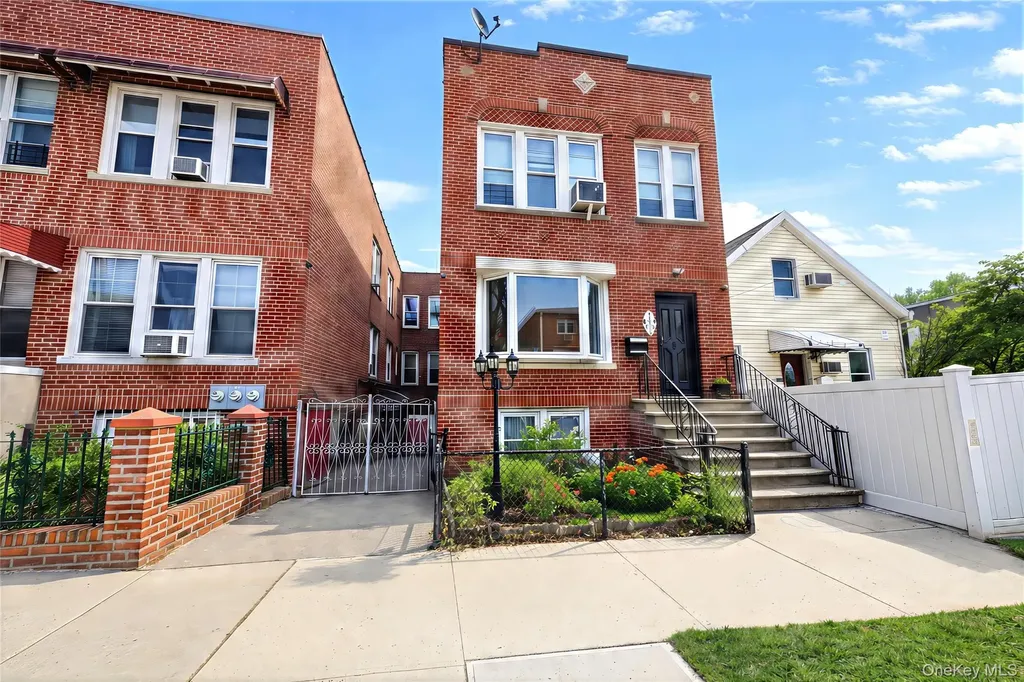 1402 Thieriot Avenue Bronx NY 10460