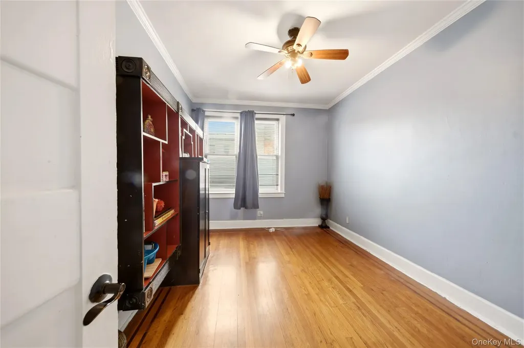 1402 Thieriot Avenue Bronx NY 10460
