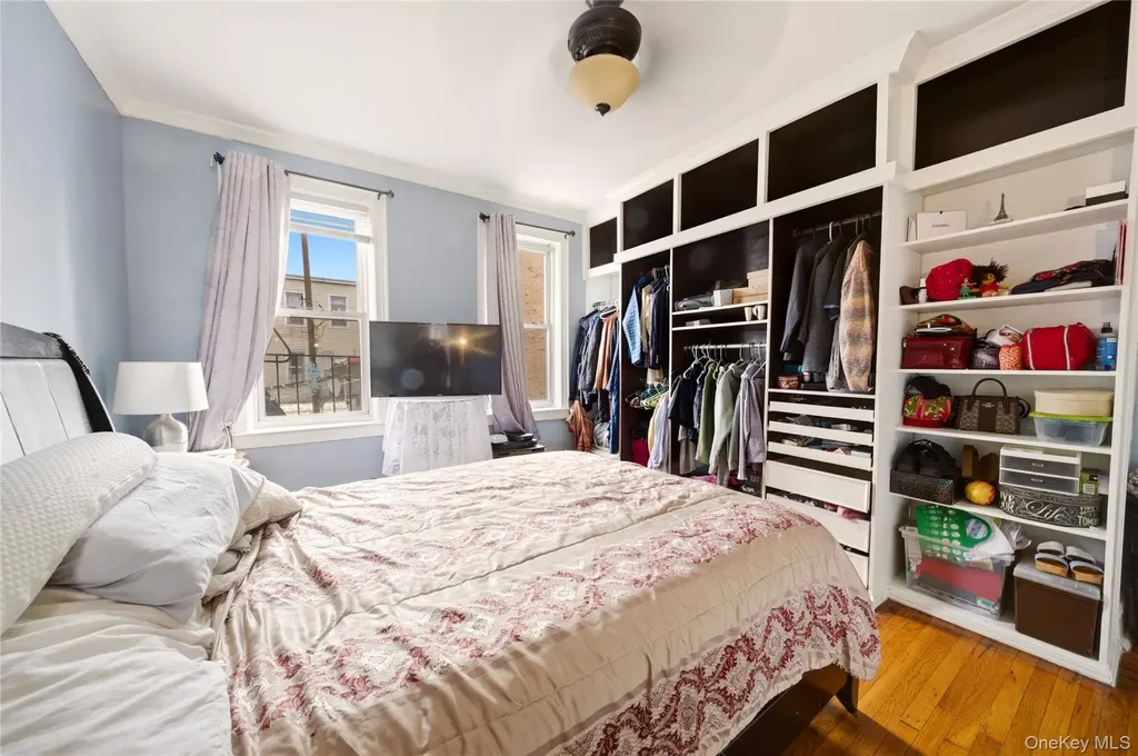 1402 Thieriot Avenue Bronx NY 10460