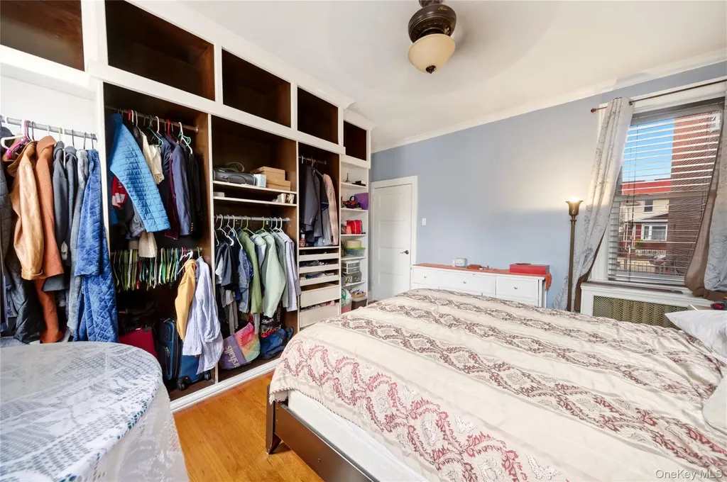 1402 Thieriot Avenue Bronx NY 10460