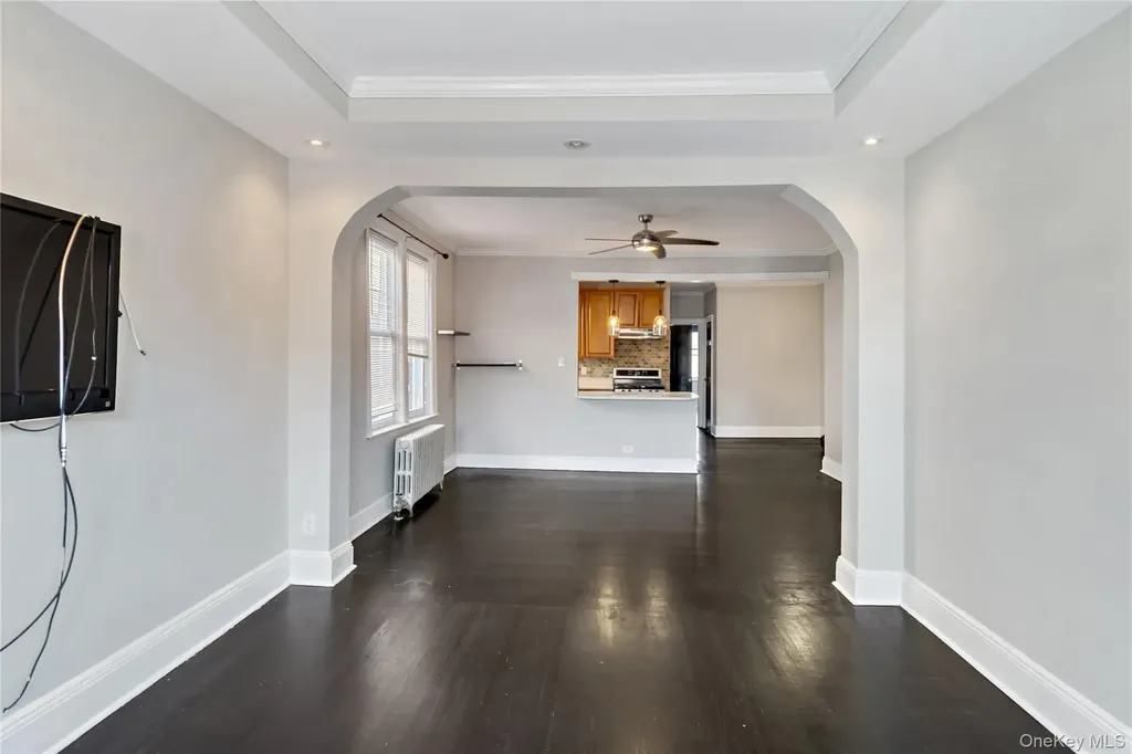 1402 Thieriot Avenue Bronx NY 10460