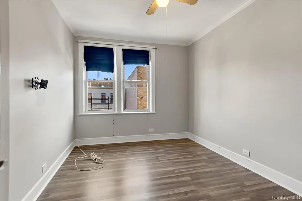 1402 Thieriot Avenue Bronx NY 10460