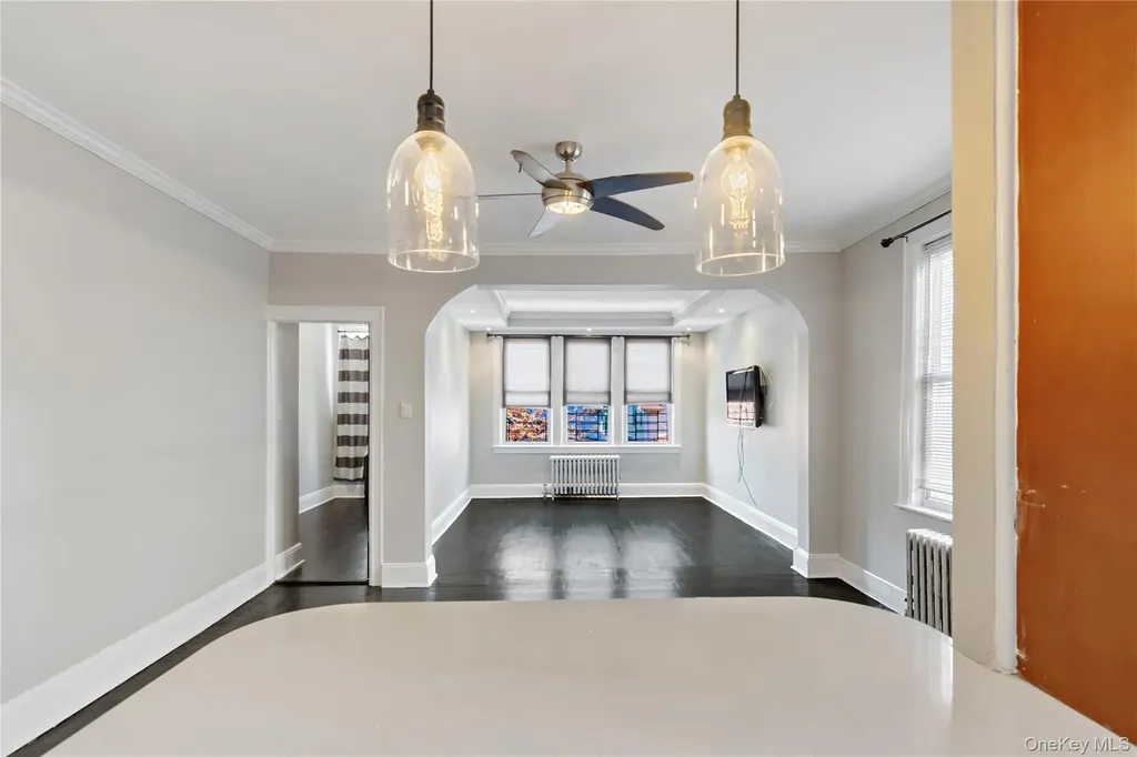 1402 Thieriot Avenue Bronx NY 10460
