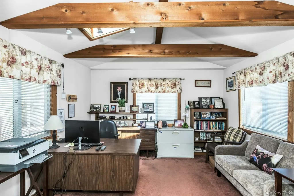 8 Hewitt Drive Northport NY 11768