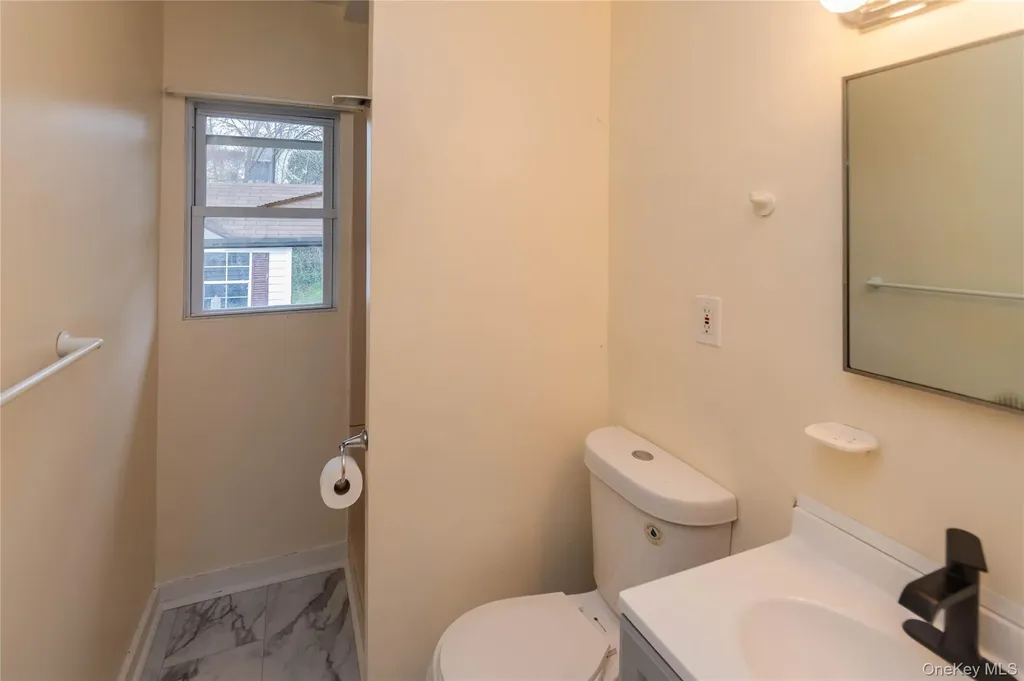 43 Lafayette Drive New Windsor NY 12553
