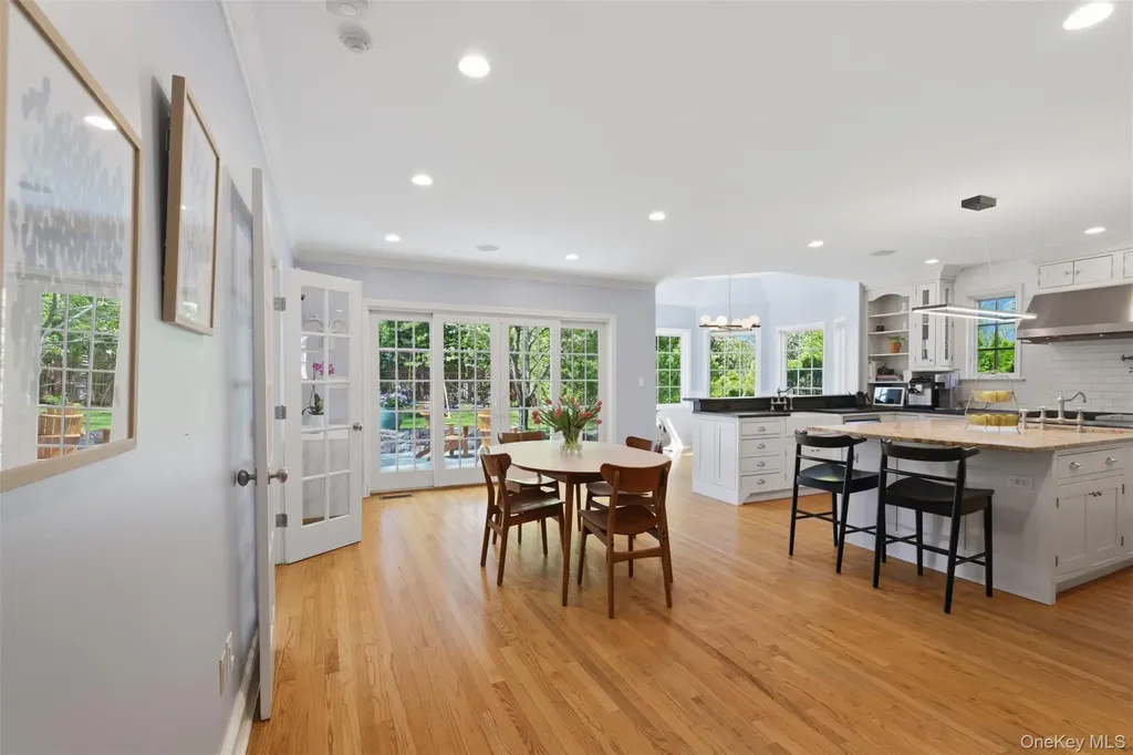 42 Mulberry Lane New Rochelle NY 10804