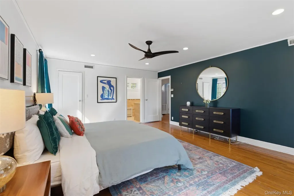 42 Mulberry Lane New Rochelle NY 10804