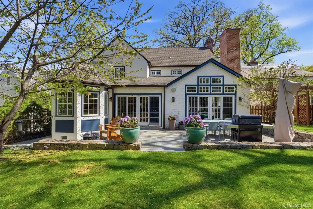 42 Mulberry Lane New Rochelle NY 10804