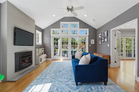 42 Mulberry Lane New Rochelle NY 10804