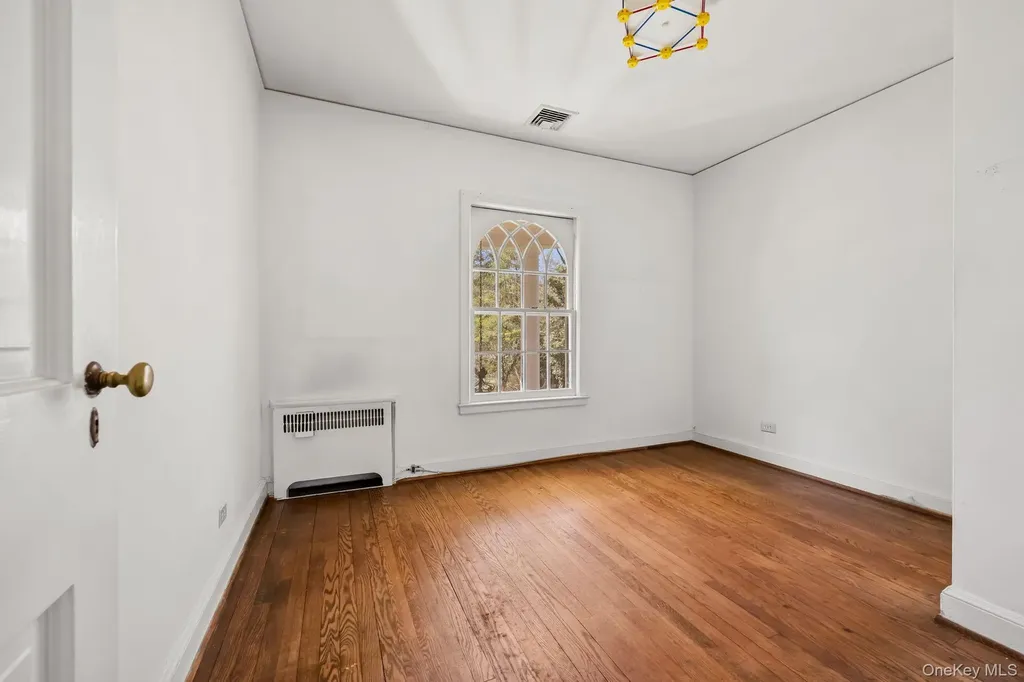 4 Tompkins Road Scarsdale NY 10583