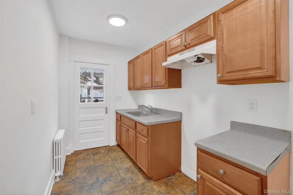 84-86 Tate Avenue Buchanan NY 10511