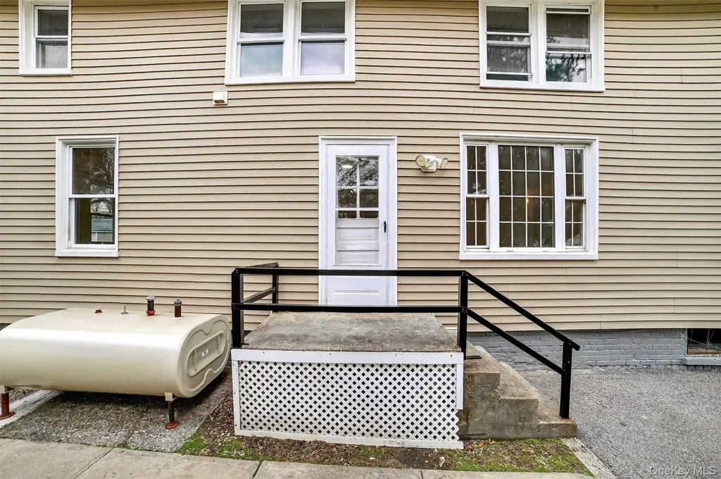 84-86 Tate Avenue Buchanan NY 10511