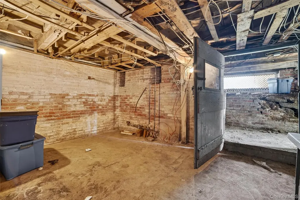 84-86 Tate Avenue Buchanan NY 10511