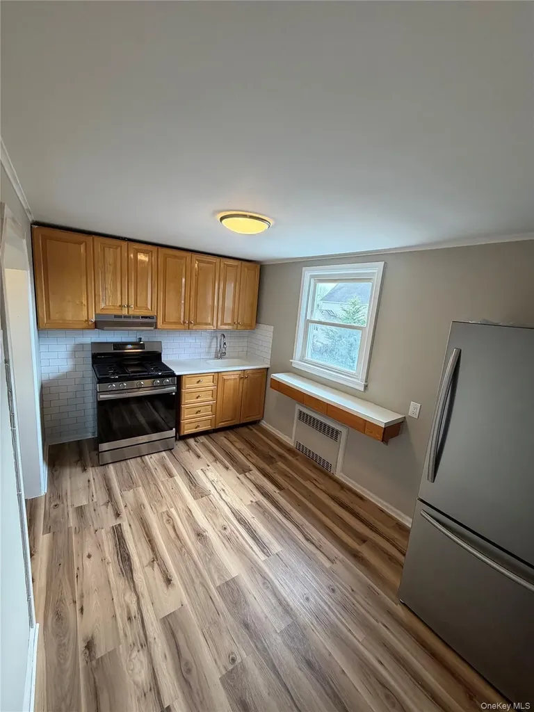 61 Hollywood Avenue Lynbrook NY 11563