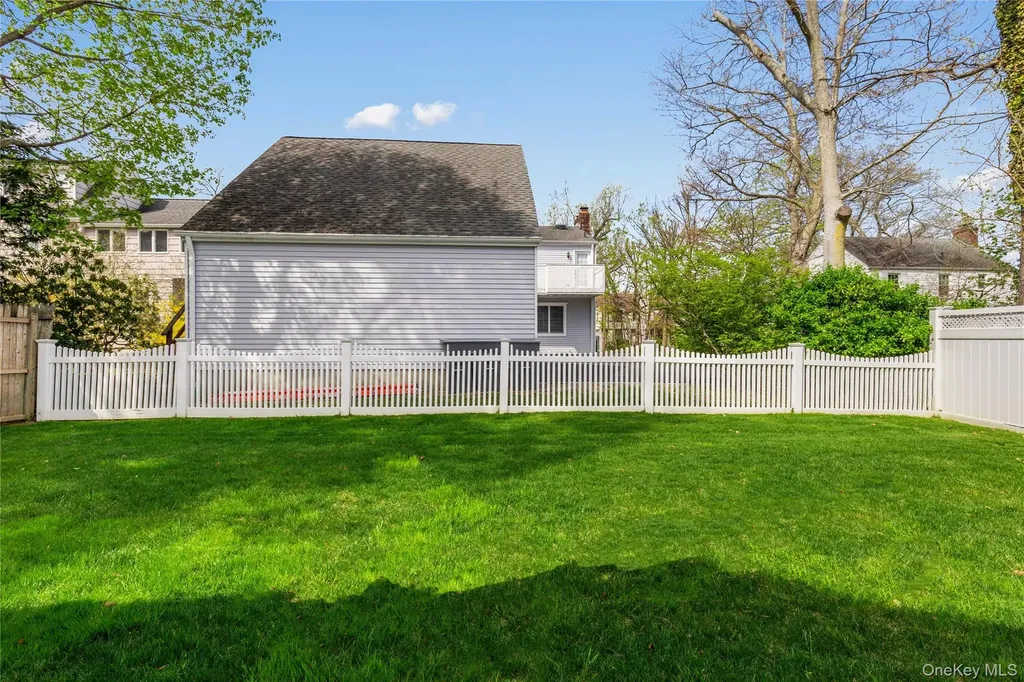 239 Davis Avenue White Plains NY 10605