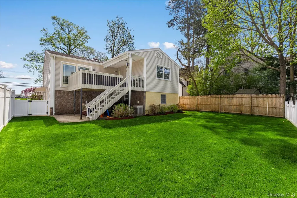239 Davis Avenue White Plains NY 10605