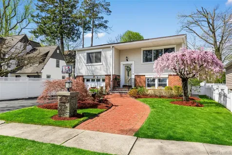 239 Davis Avenue White Plains NY 10605