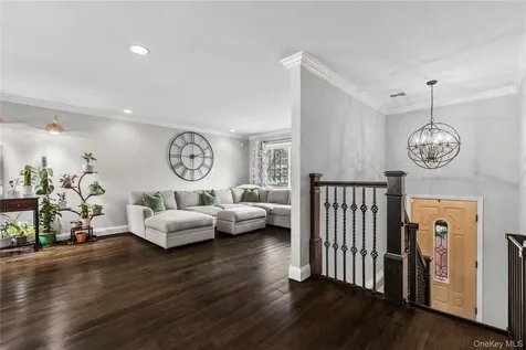 239 Davis Avenue White Plains NY 10605
