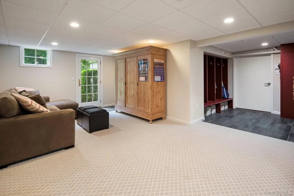 12 Suzanne Lane Chappaqua NY 10514