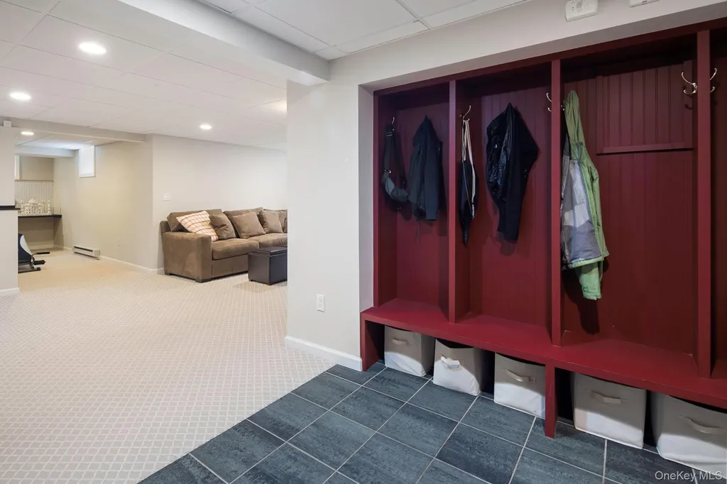 12 Suzanne Lane Chappaqua NY 10514
