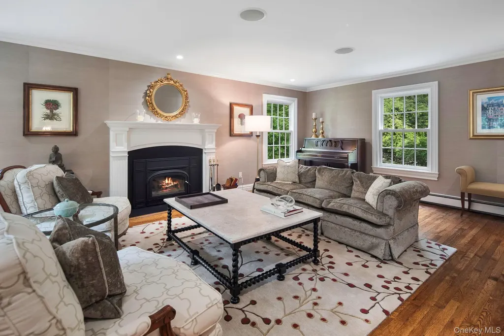 12 Suzanne Lane Chappaqua NY 10514