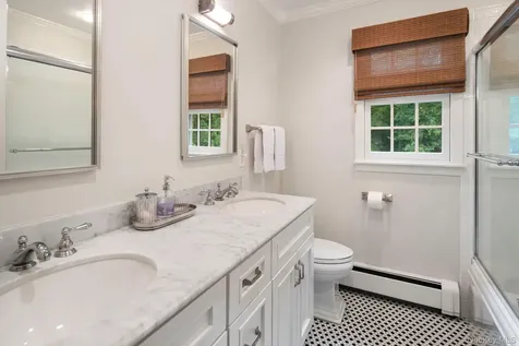 12 Suzanne Lane Chappaqua NY 10514