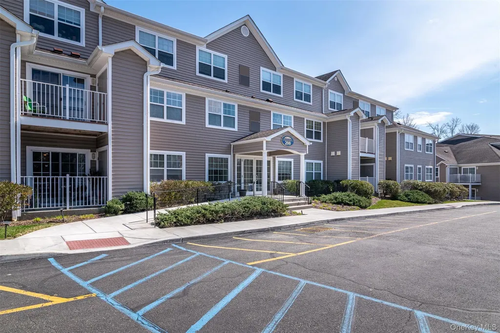 200 Woodcrest Lane Mount Kisco NY 10549