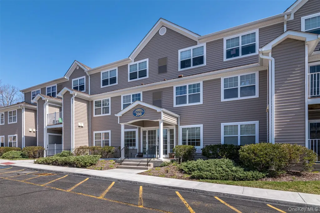 200 Woodcrest Lane Mount Kisco NY 10549