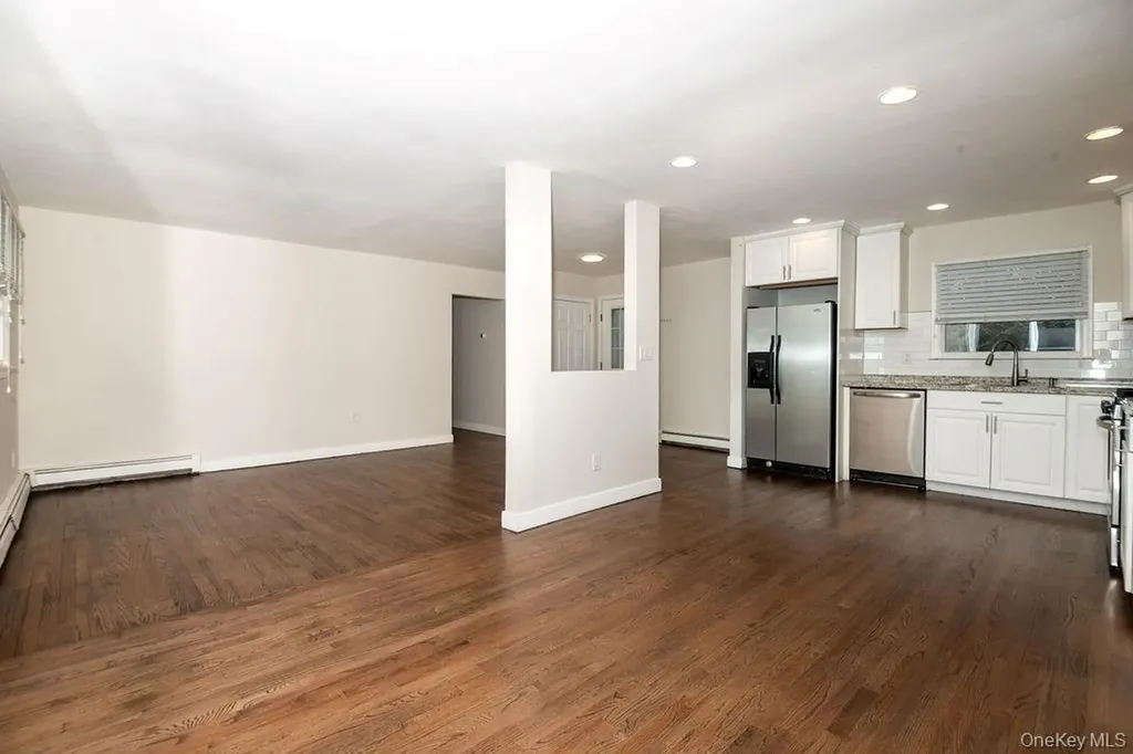 11 Akron Place Shoreham NY 11786