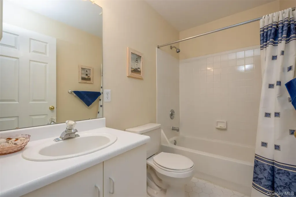 8 Cragmere Drive Nanuet NY 10954