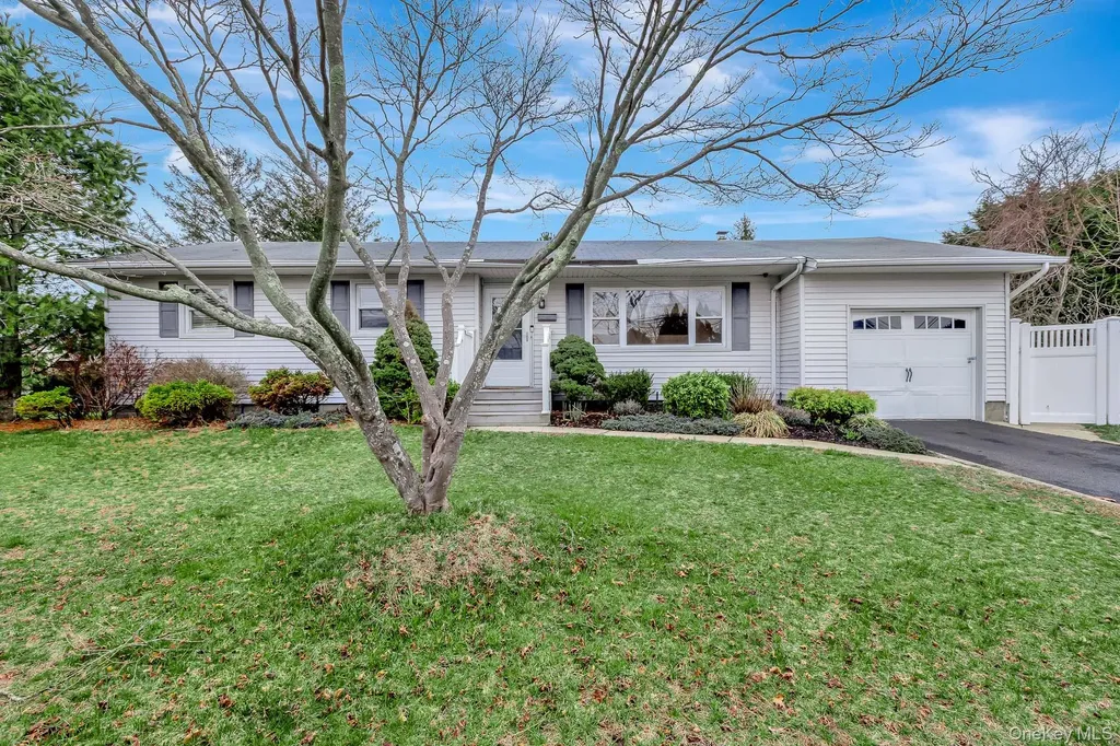 5 Richlee Street Blue Point NY 11715