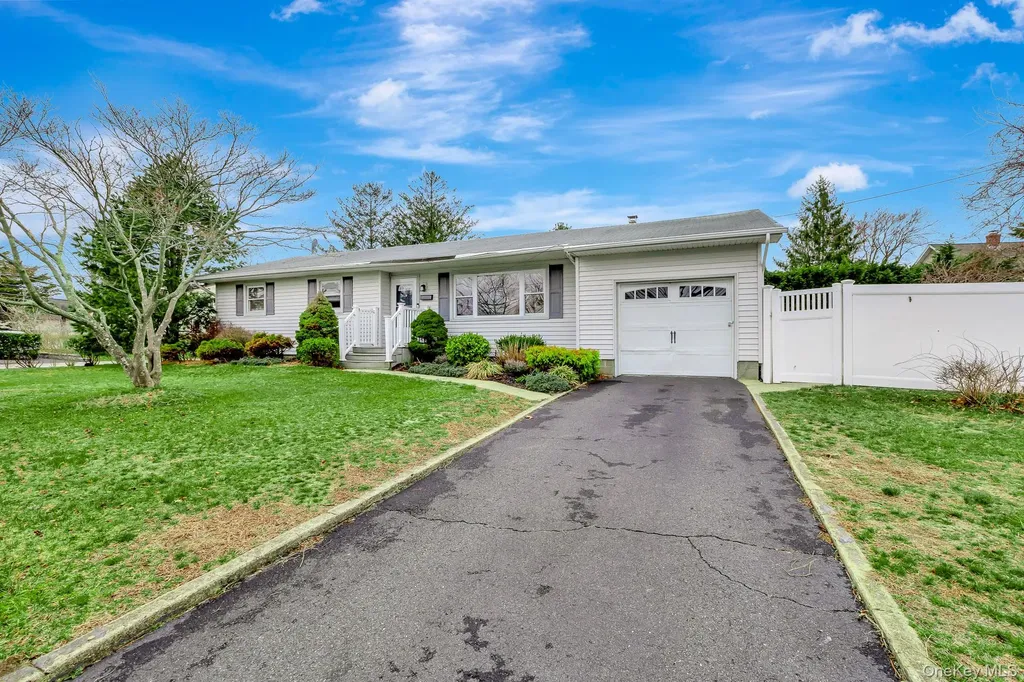 5 Richlee Street Blue Point NY 11715