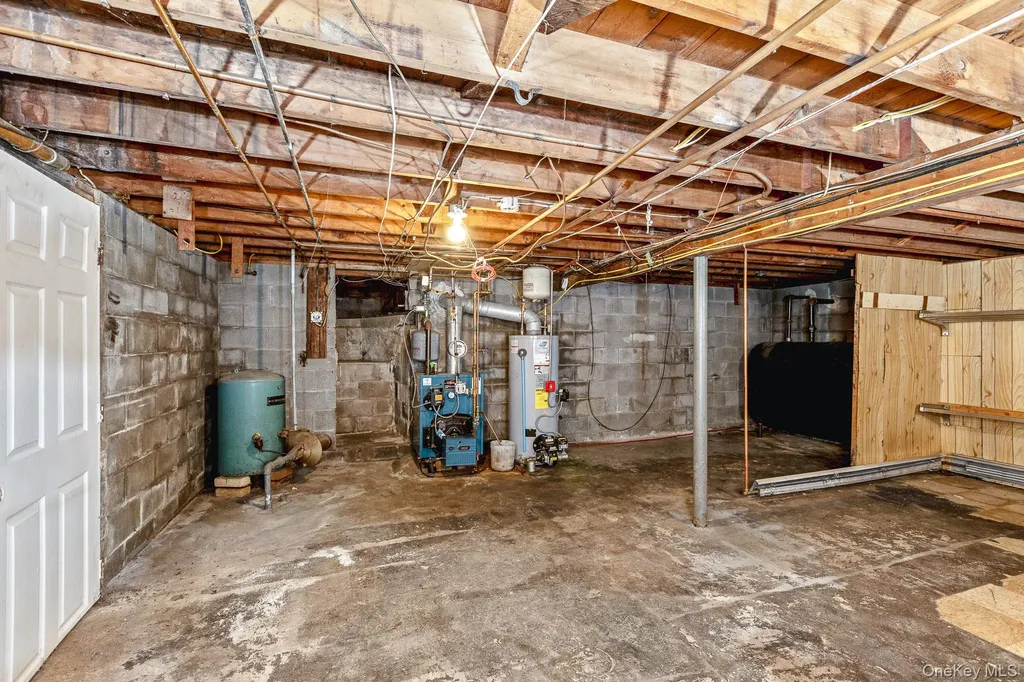 5 Richlee Street Blue Point NY 11715