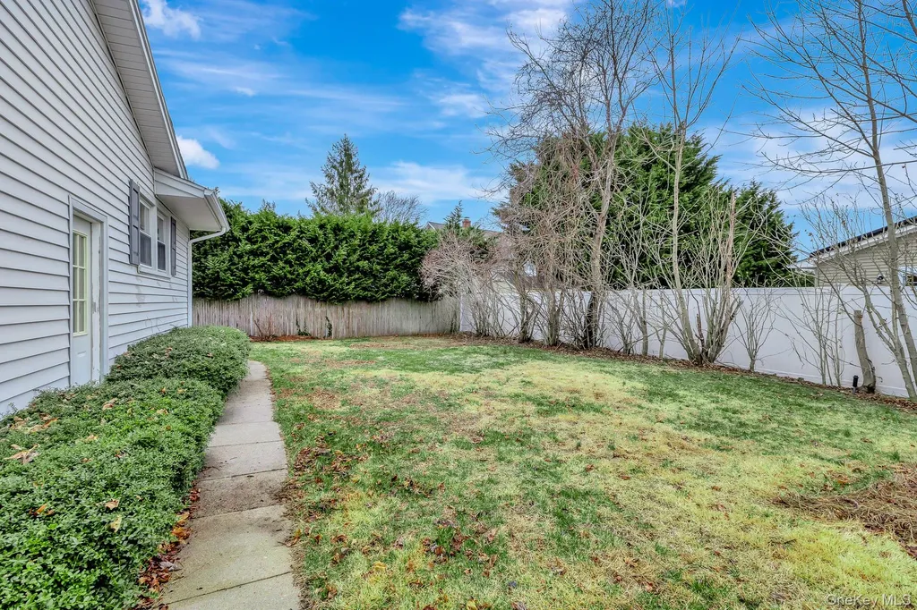 5 Richlee Street Blue Point NY 11715