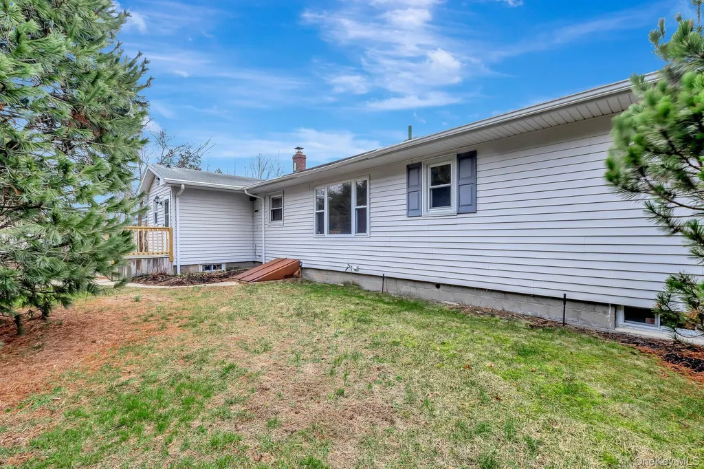 5 Richlee Street Blue Point NY 11715