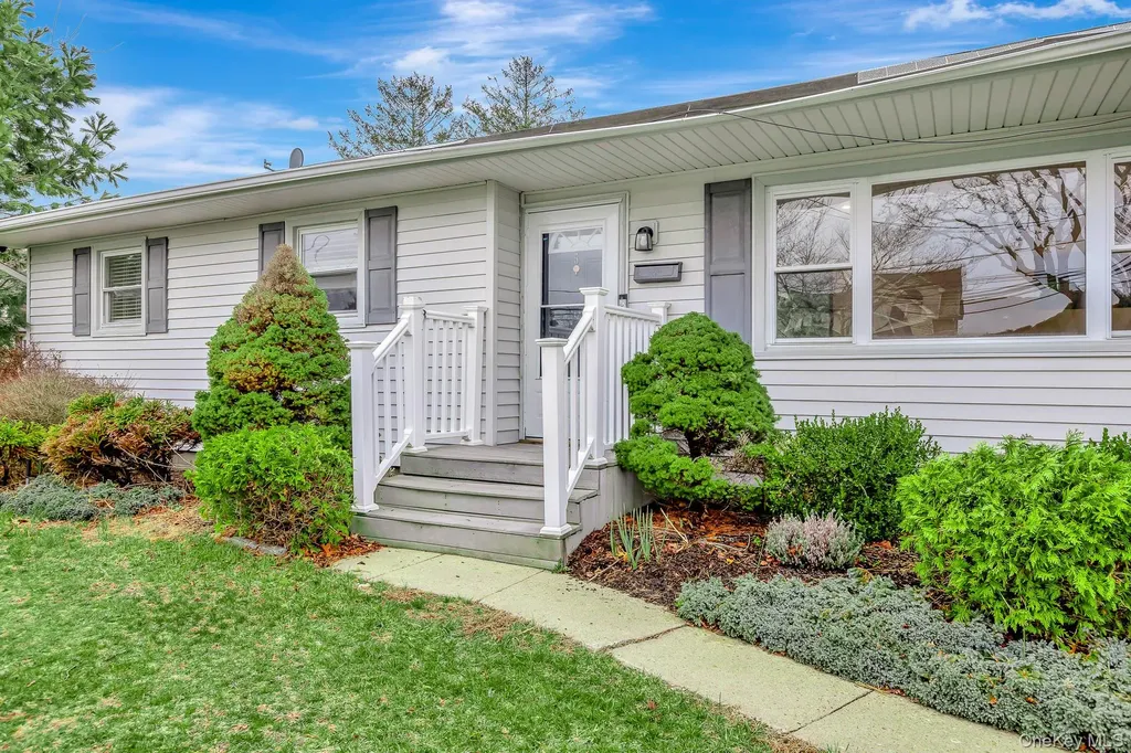 5 Richlee Street Blue Point NY 11715