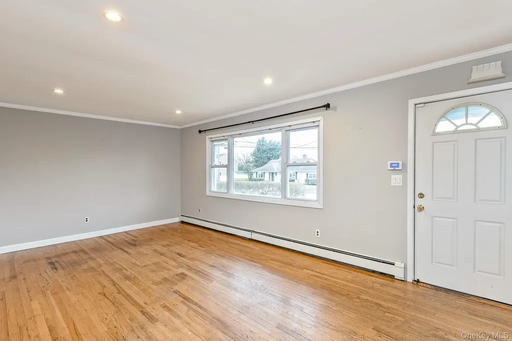 5 Richlee Street Blue Point NY 11715