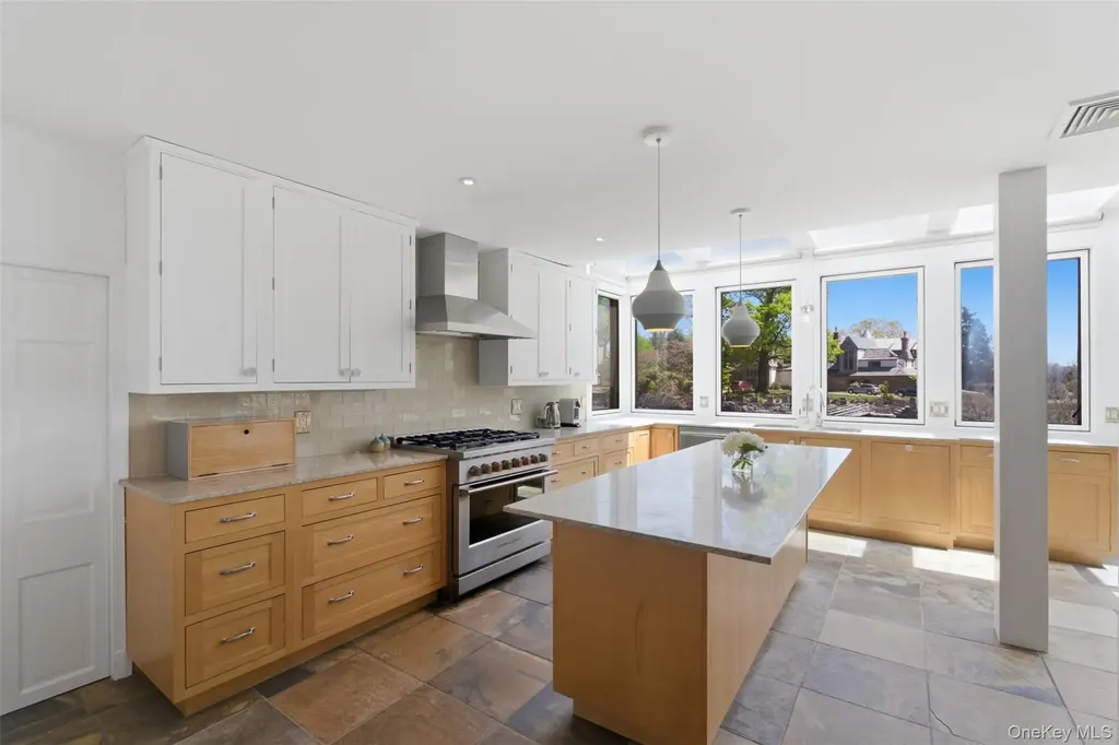 9 Bishop Place Larchmont NY 10538