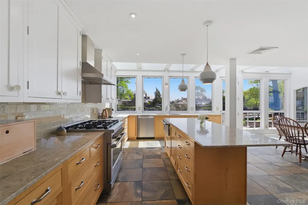 9 Bishop Place Larchmont NY 10538