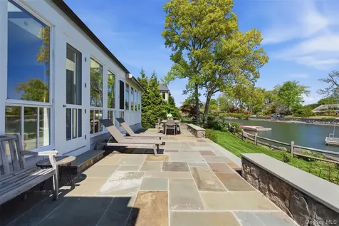 9 Bishop Place Larchmont NY 10538