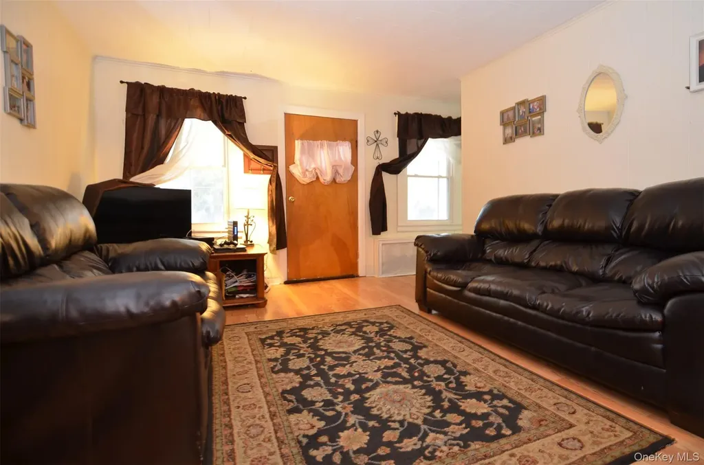 1342 Route 44 Pleasant Valley NY 12569