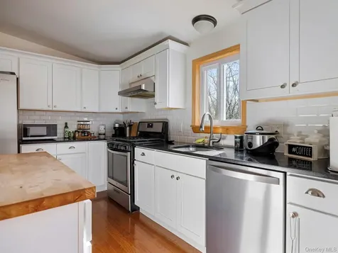 270 Ridgeview Road Kerhonkson NY 12446