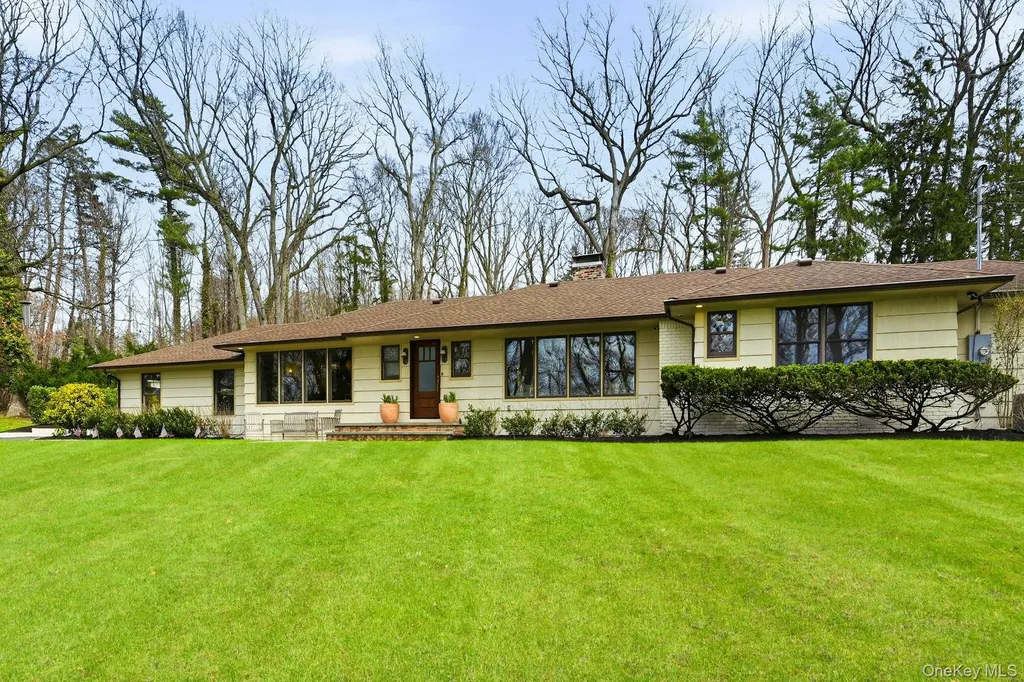 6 Greatmeadow Road Locust Valley NY 11560