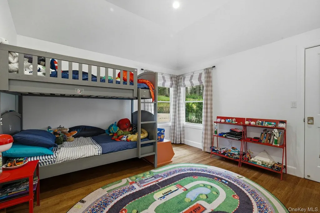 6 Greatmeadow Road Locust Valley NY 11560