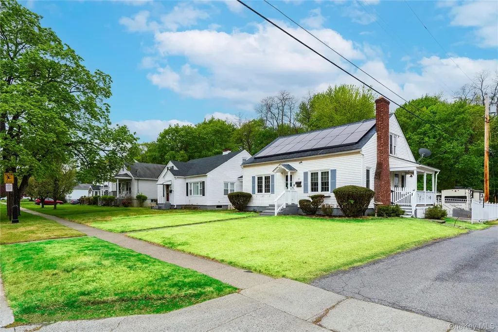 32 Arnold Boulevard Poughkeepsie NY 12603