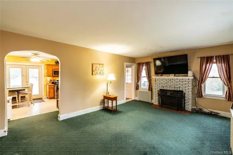 32 Arnold Boulevard Poughkeepsie NY 12603