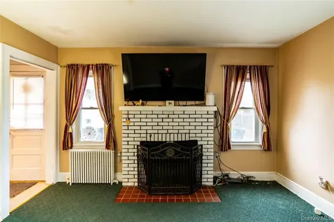 32 Arnold Boulevard Poughkeepsie NY 12603