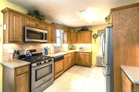 32 Arnold Boulevard Poughkeepsie NY 12603