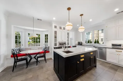 56 Park Avenue Larchmont NY 10538