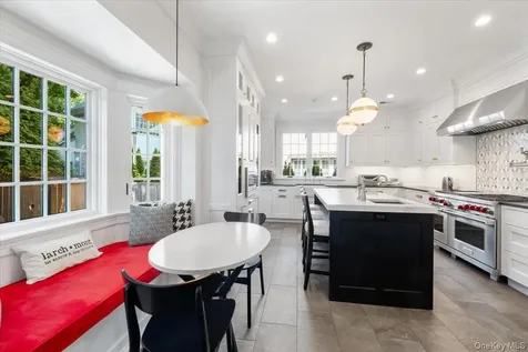 56 Park Avenue Larchmont NY 10538